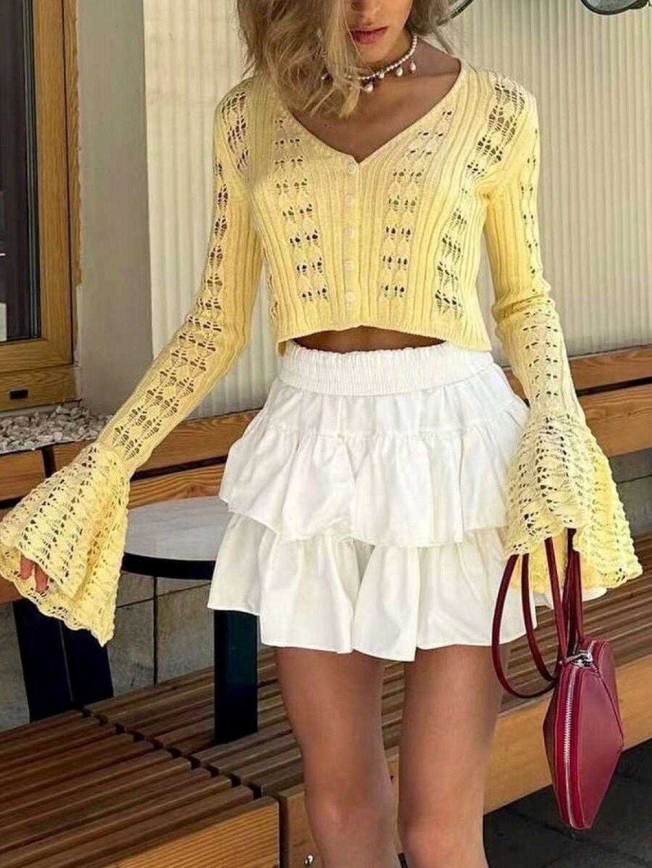 レディース イエロー クロシェ ニット フレア スリーブ V - Crop Top Crochet のレビューと価格